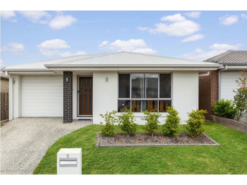 5 Mount Ballow Street, Park Ridge QLD 4125