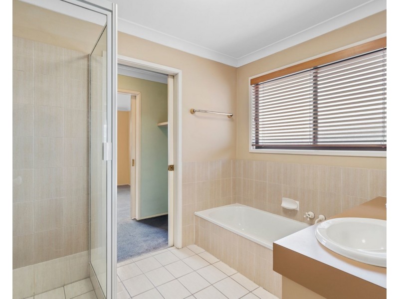 6 Ellendale Crescent, Daisy Hill QLD 4127