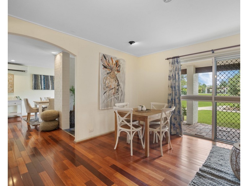 4 Coolcrest Street, Daisy Hill QLD 4127