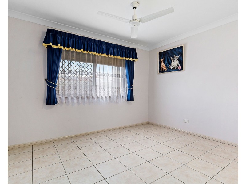 23 Yellowstone Place, Parkinson QLD 4115