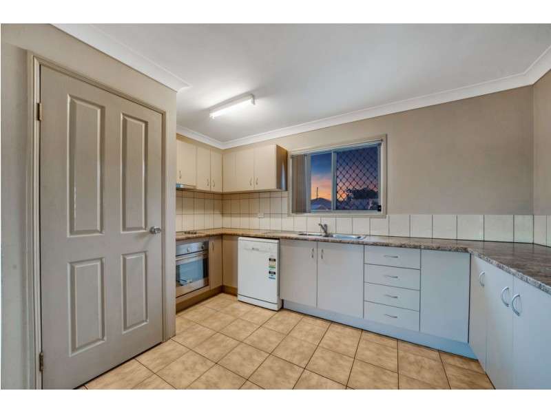 29 Aquarius Dr, Kingston QLD 4114