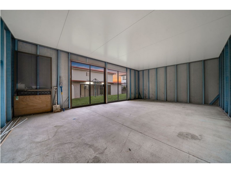 29 Aquarius Dr, Kingston QLD 4114