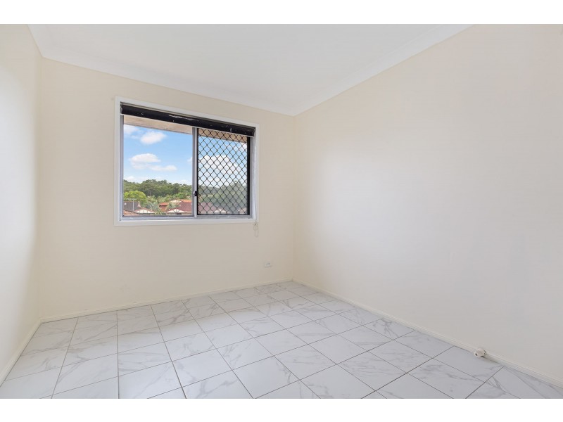 25/10 Lawrence Close, Robertson QLD 4109