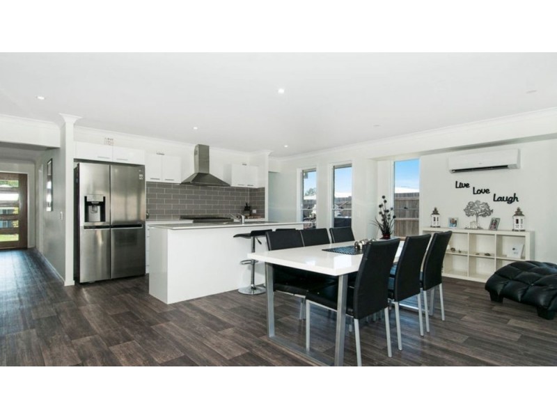 35 Mt Pleasant Street, Park Ridge QLD 4125