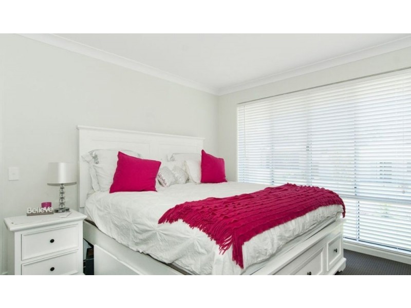 35 Mt Pleasant Street, Park Ridge QLD 4125