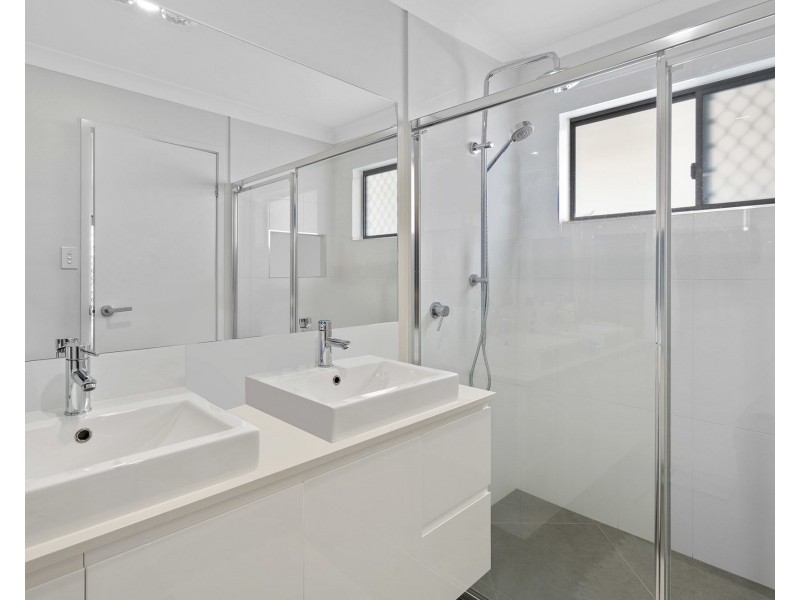 93 Vineyard Drive, Greenbank QLD 4124