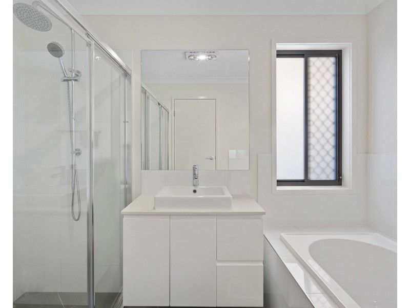 93 Vineyard Drive, Greenbank QLD 4124
