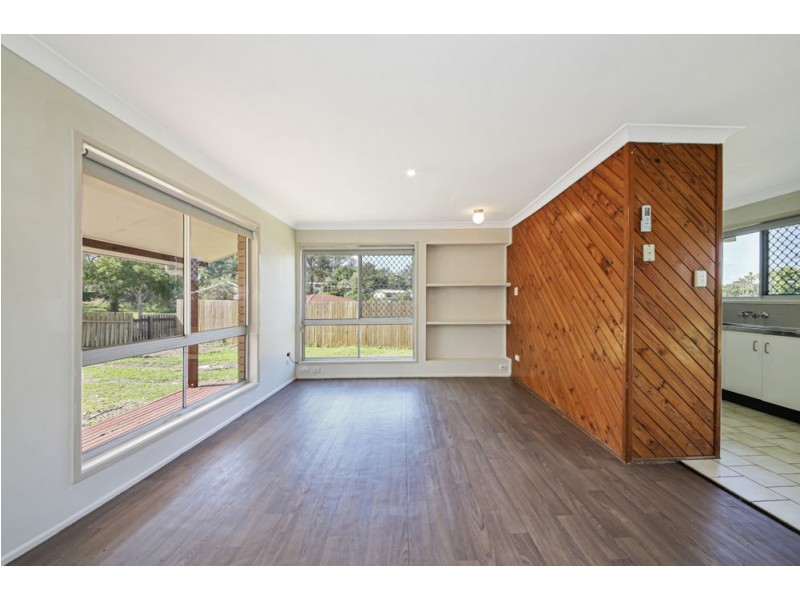 30 Anchusa St, Kingston QLD 4114
