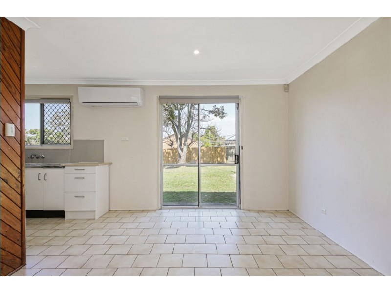30 Anchusa St, Kingston QLD 4114