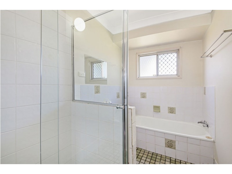 30 Anchusa St, Kingston QLD 4114