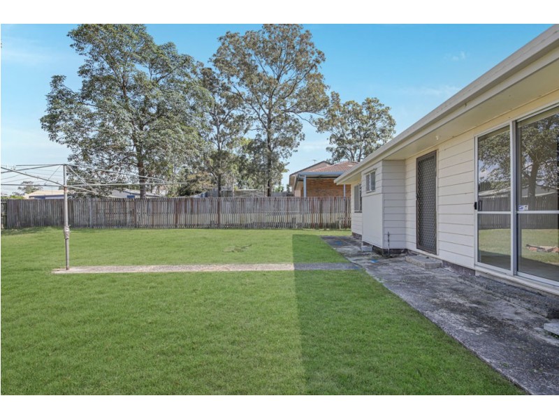 30 Anchusa St, Kingston QLD 4114
