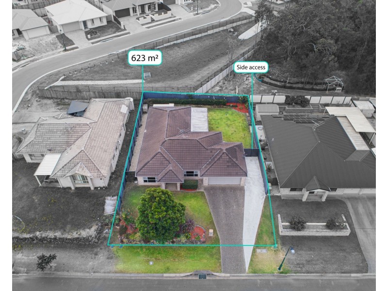 24 Hill End Avenue, Hillcrest QLD 4118