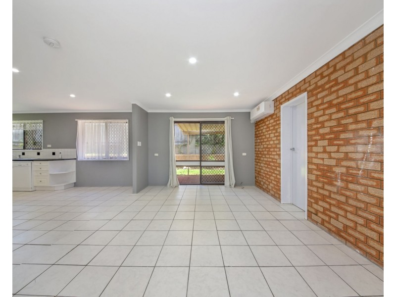 2 Knightsbridge Crescent, Rochedale South QLD 4123