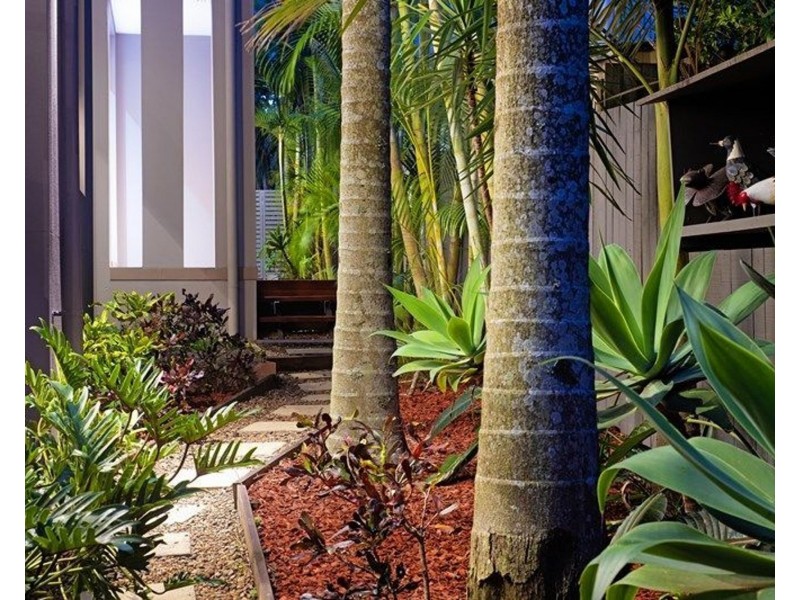 1/50 Government Road, Labrador QLD 4215