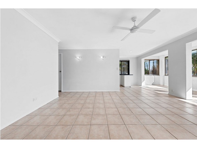 16 Jindavee Crescent, Slacks Creek QLD 4127