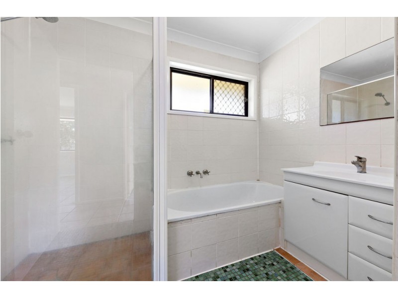 16 Jindavee Crescent, Slacks Creek QLD 4127