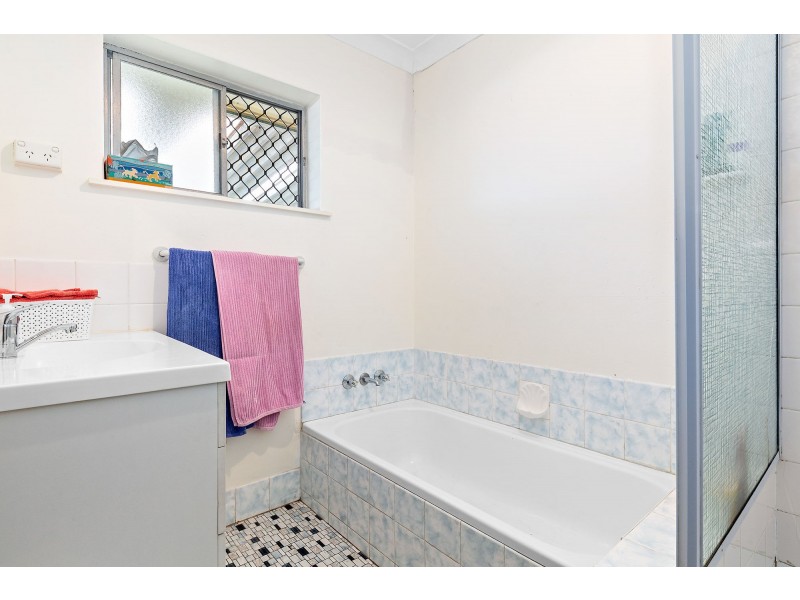 64 Karri Avenue, Logan Central QLD 4114