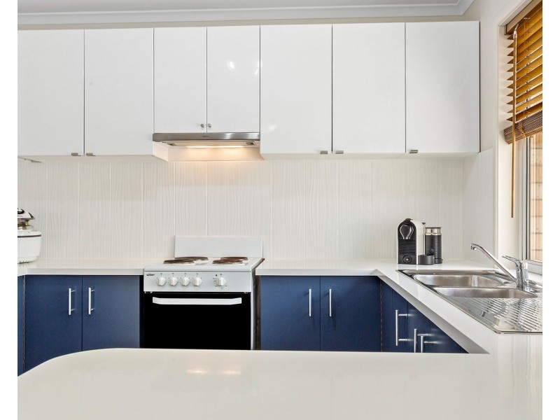 5 Beetson Court, Eagleby QLD 4207