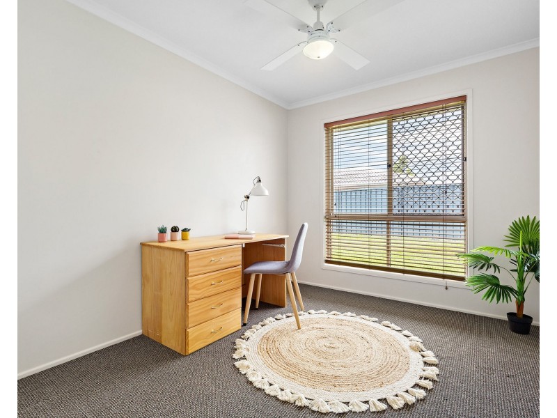 5 Beetson Court, Eagleby QLD 4207