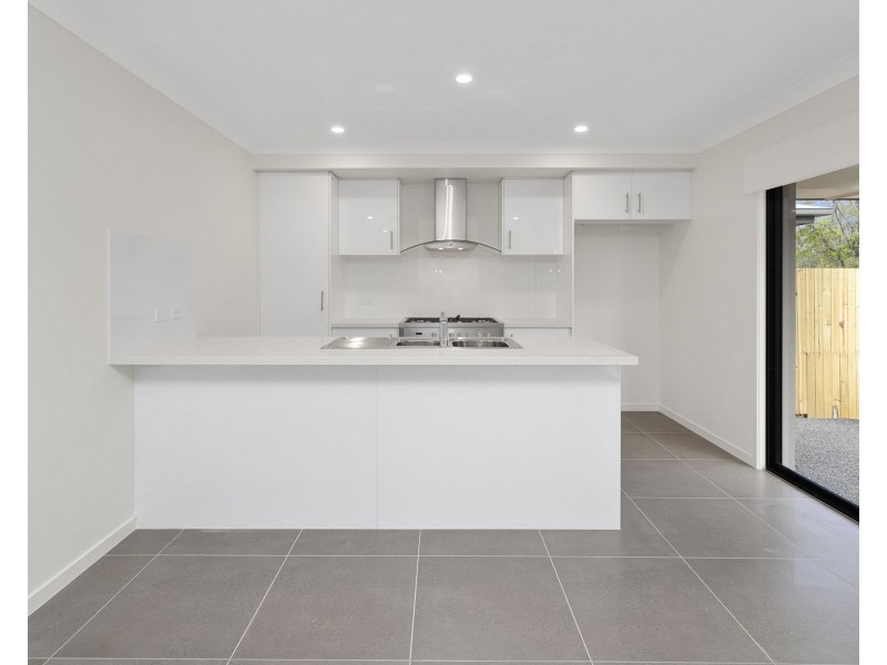 37 Almandin Street, Logan Reserve QLD 4133