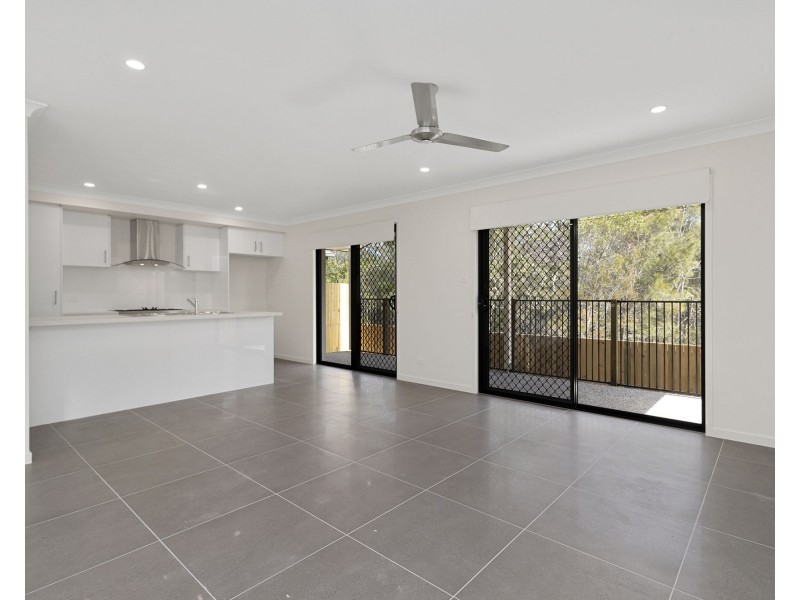 37 Almandin Street, Logan Reserve QLD 4133