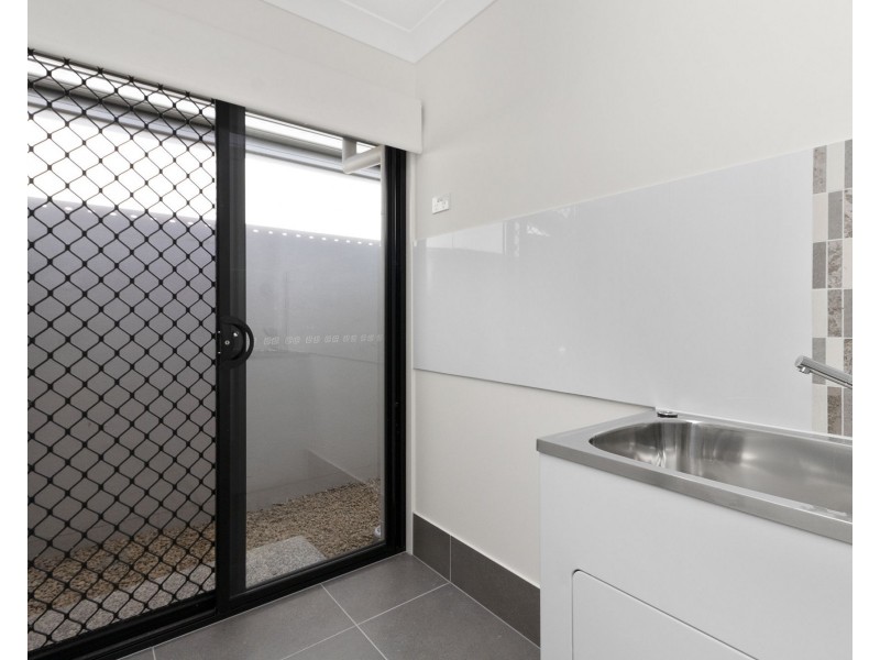 37 Almandin Street, Logan Reserve QLD 4133