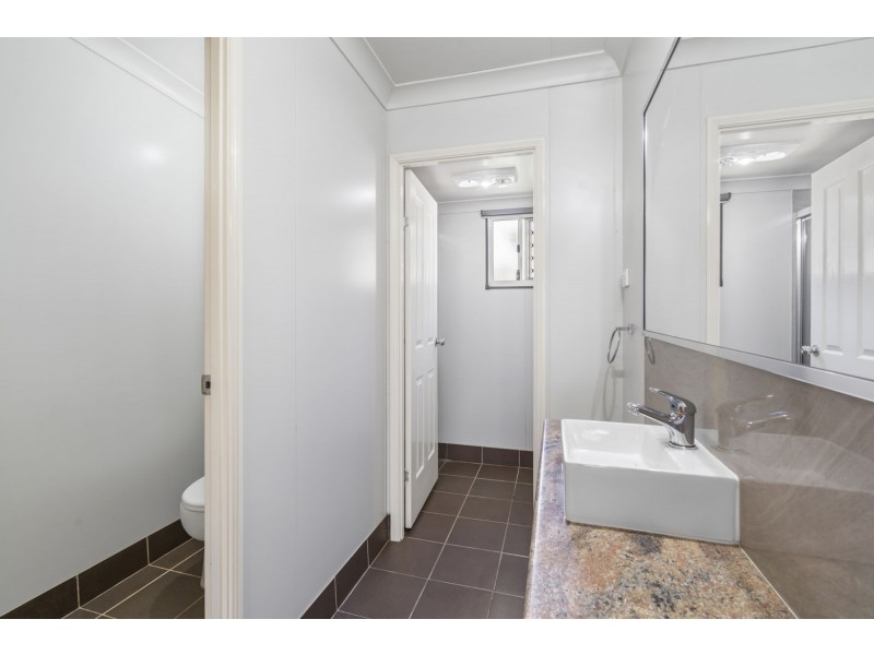 2/2 Tonya Court, Woodridge QLD 4114