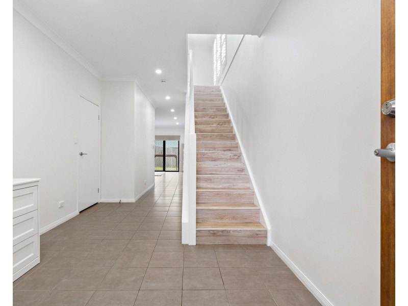 3/2 Millstream Retreat, Waterford QLD 4133