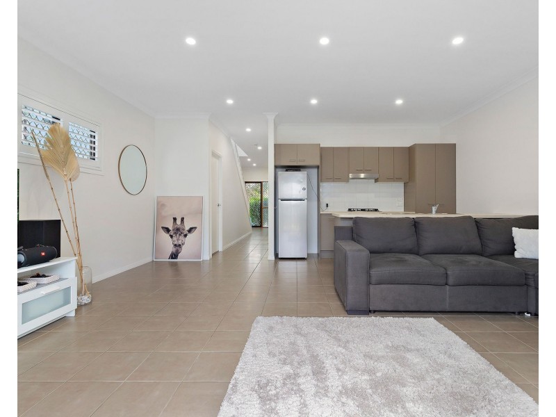 3/2 Millstream Retreat, Waterford QLD 4133