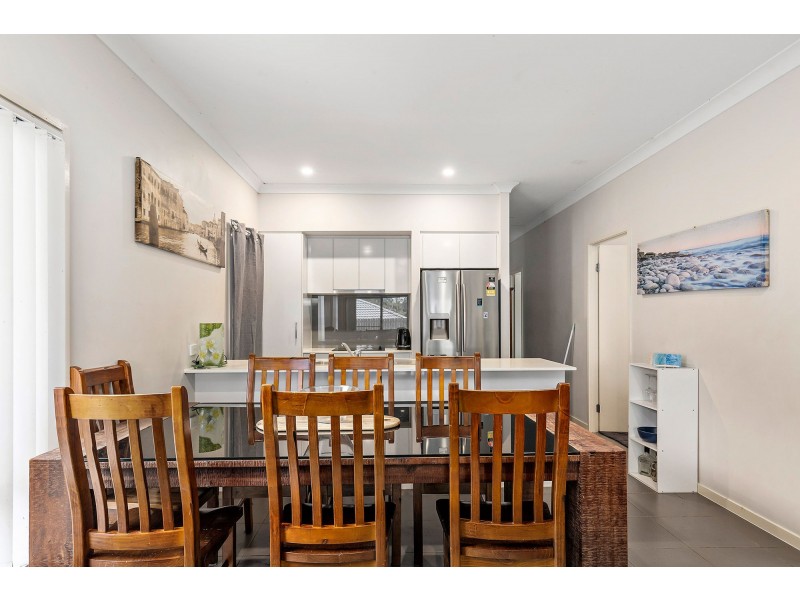 13 Rothbury Tce, Pimpama QLD 4209