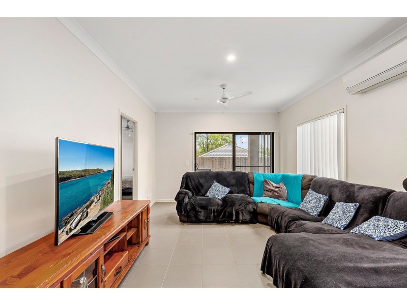 13 Rothbury Tce, Pimpama QLD 4209
