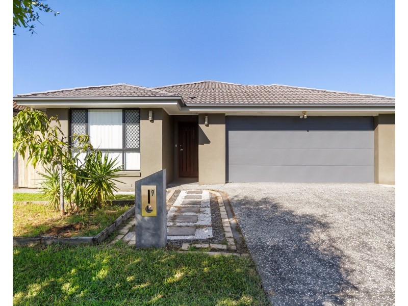 9 Regeling Court, Loganlea QLD 4131