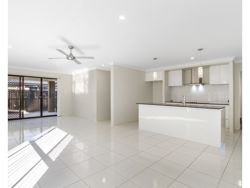 9 Regeling Court, Loganlea QLD 4131