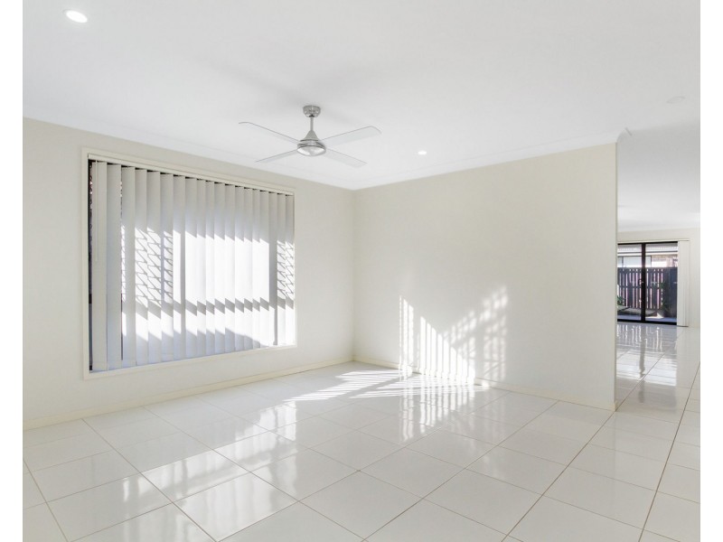 9 Regeling Court, Loganlea QLD 4131