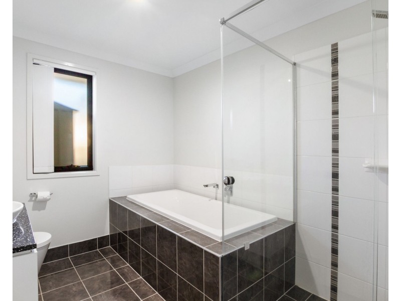 9 Regeling Court, Loganlea QLD 4131