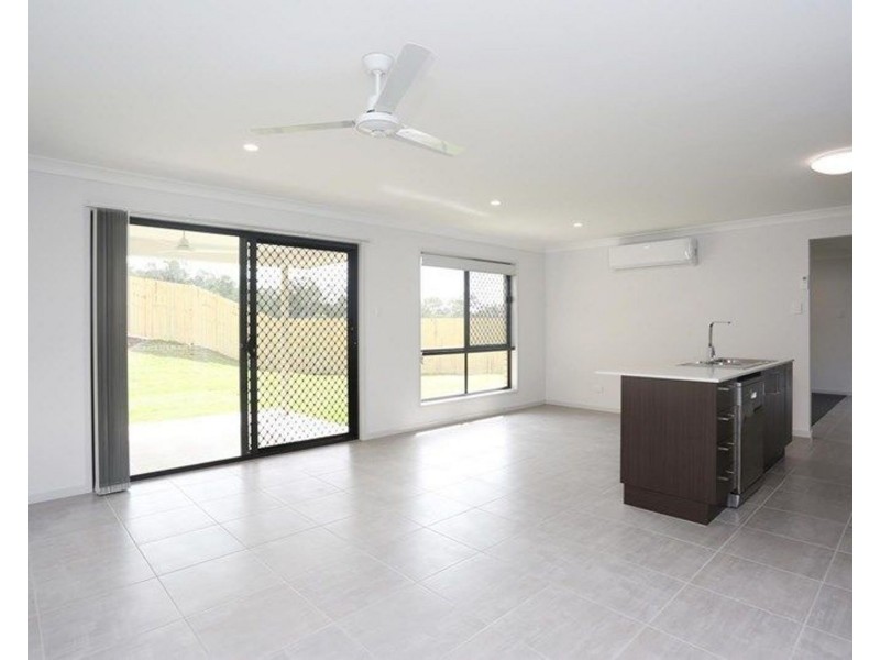 94 Samford Drive, Holmview QLD 4207