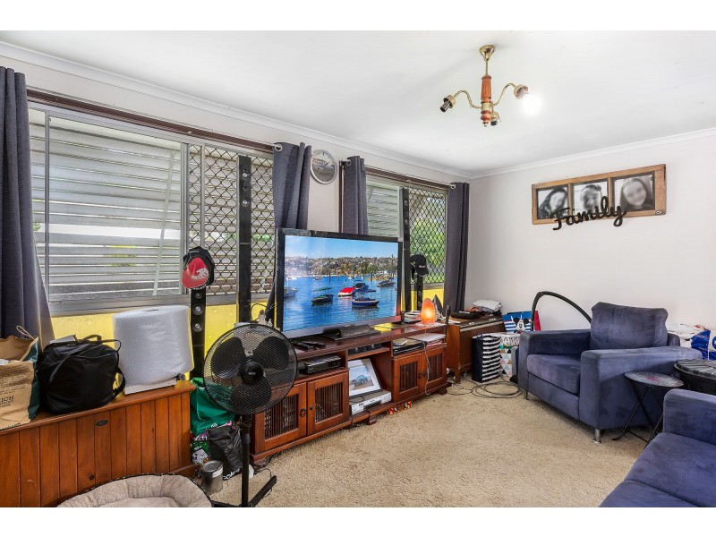 30 Polaris Avenue, Kingston QLD 4114