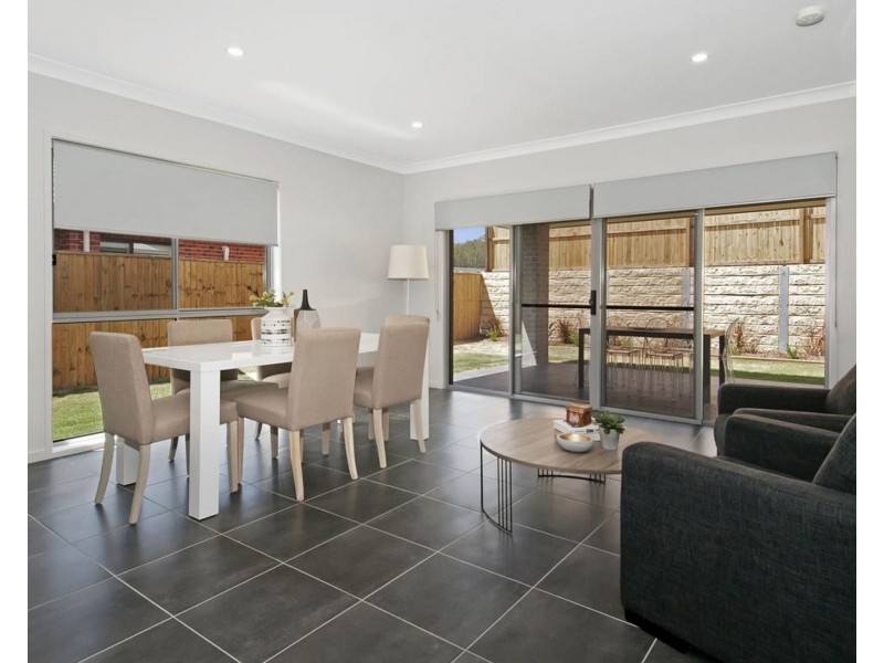 4 Samford Drive, Holmview QLD 4207