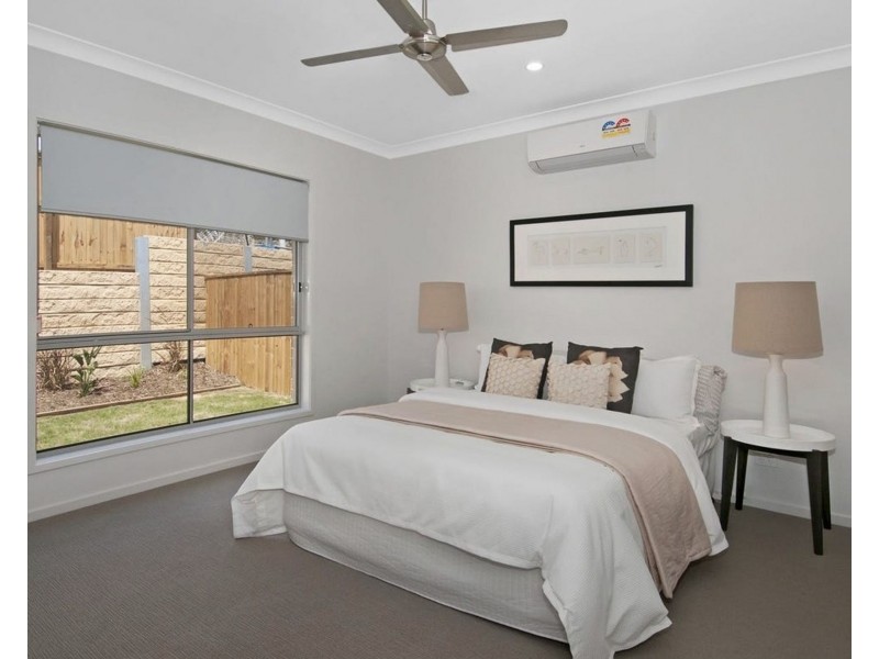 4 Samford Drive, Holmview QLD 4207