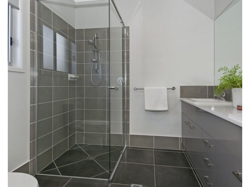 4 Samford Drive, Holmview QLD 4207