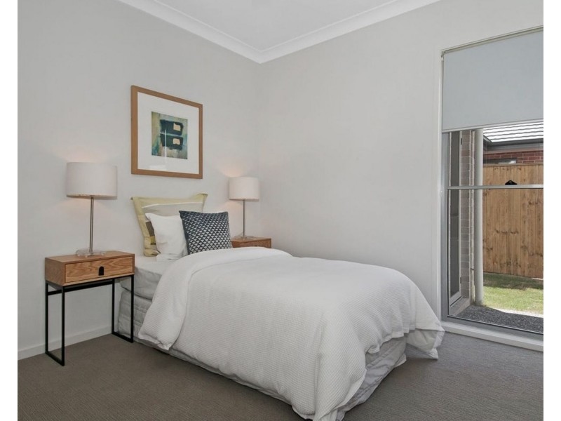 4 Samford Drive, Holmview QLD 4207