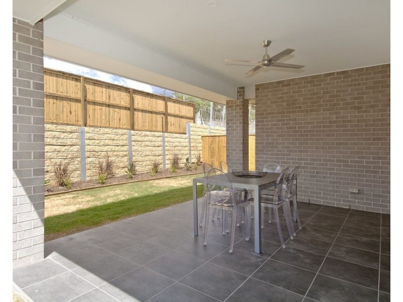4 Samford Drive, Holmview QLD 4207