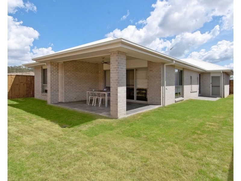 4 Samford Drive, Holmview QLD 4207