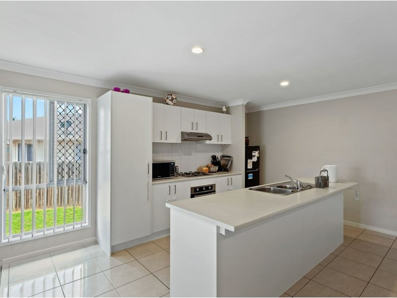 29 Lawson Cres, Laidley North QLD 4341