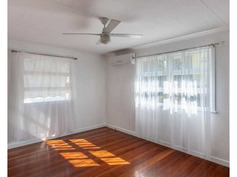 11 Deacon Street, Basin Pocket QLD 4305