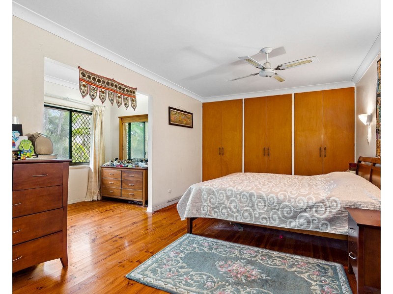 22 Caloola Drive, Springwood QLD 4127