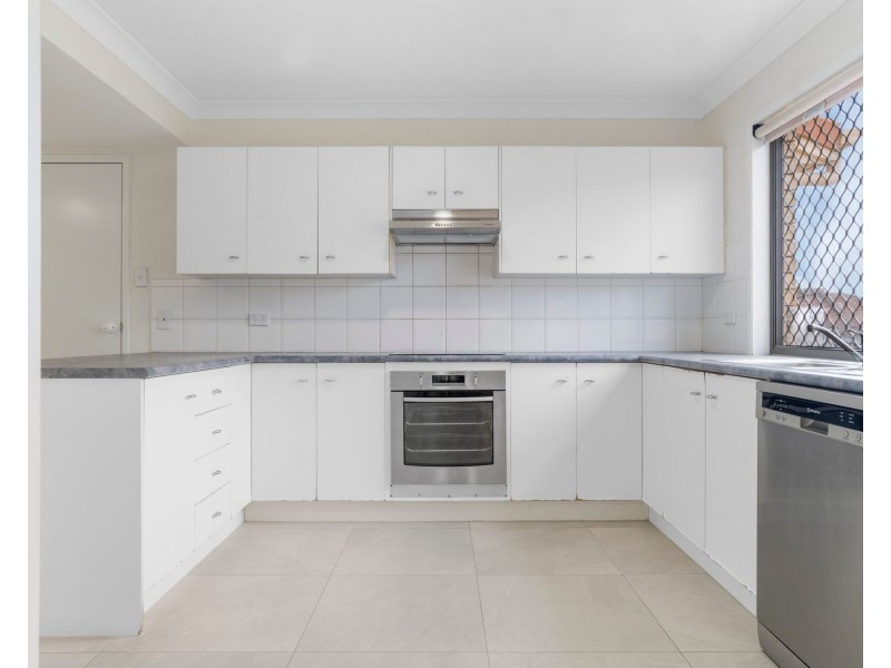 19/10 Lawrence Close, Robertson QLD 4109