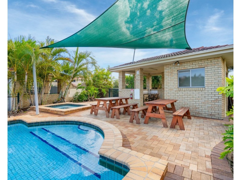 19/10 Lawrence Close, Robertson QLD 4109