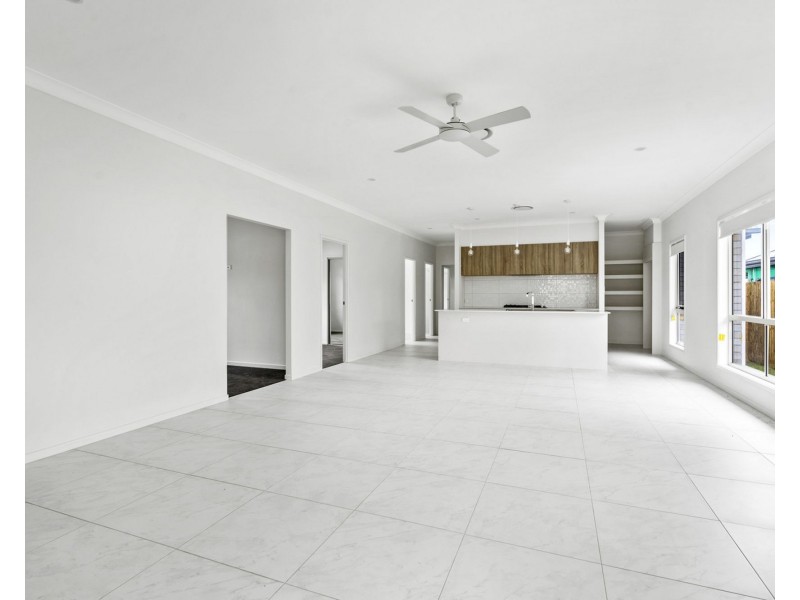 206 Killara Boulevard, Logan Reserve QLD 4133