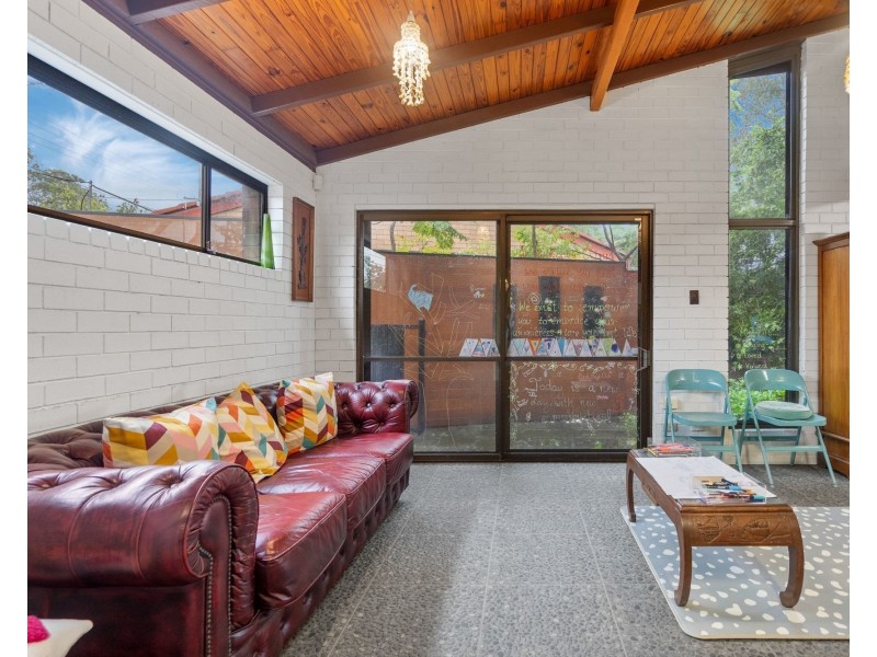 107 Springwood Road, Springwood QLD 4127